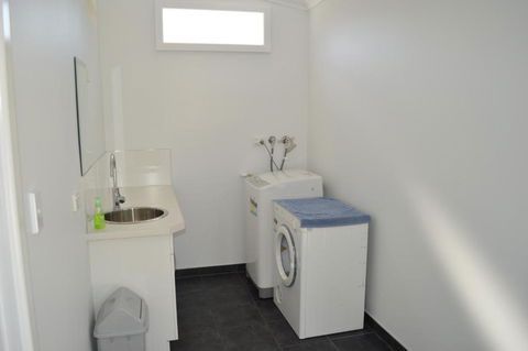 Wattle Grove Villa - Surfers Paradise Gold Coast 2