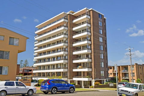 Akuna 20 6 Joffre Street - Surfers Paradise Gold Coast 4