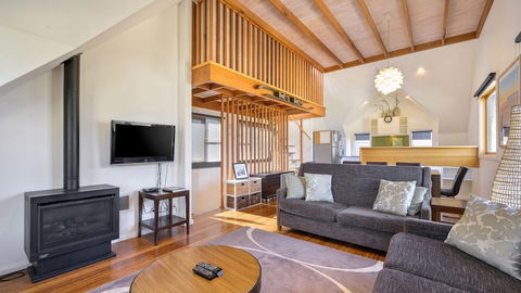 Dandongale - Surfers Paradise Gold Coast 6