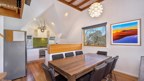 Dandongale - Surfers Paradise Gold Coast 2