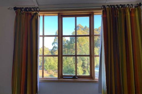 Wind Song Mountain Retreat - Surfers Paradise Gold Coast 6