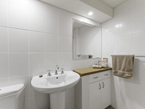 Aqua Shores Studio - Surfers Paradise Gold Coast 4