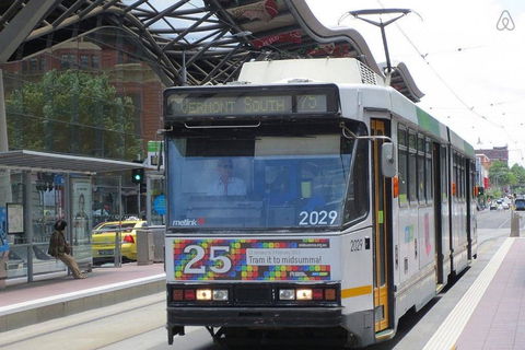 A Modern & Central Apt With Beautiful City Views - Surfers Paradise Gold Coast 5