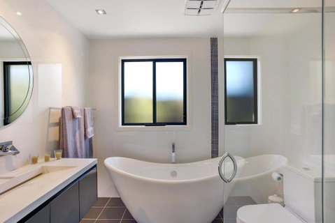 Arana Wentworth Falls - Surfers Paradise Gold Coast 6