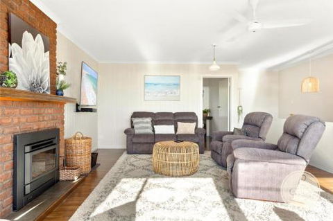 TASSIE SEASIDE SERENITY LAbode Accommodation - Surfers Paradise Gold Coast 6