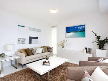 Panoramic Views At Sub Penthouse Apt - Surfers Paradise Gold Coast 6
