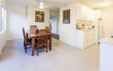 Point Lonsdale Holiday Apartments - Surfers Paradise Gold Coast 6