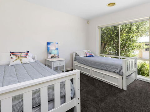 DIAMOND BAY RETREAT SORRENTO - Surfers Paradise Gold Coast 1