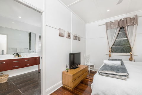 A PERFECT STAY - Aaloka Bay - Surfers Paradise Gold Coast 6