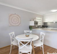 Unit 3 Emerald Shores shipping lane views - Surfers Paradise Gold Coast
