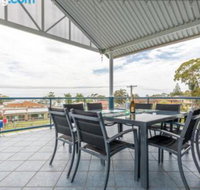 Villa San Gabriel Vincentia sleeps 14 4pm Check Out Sundays - Surfers Paradise Gold Coast