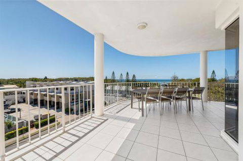 Ocean View 3 Bedroom Apartment - Surfers Paradise Gold Coast 3