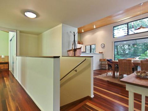 Hyams Retreat 4pm Check Out Sundays - Surfers Paradise Gold Coast 6