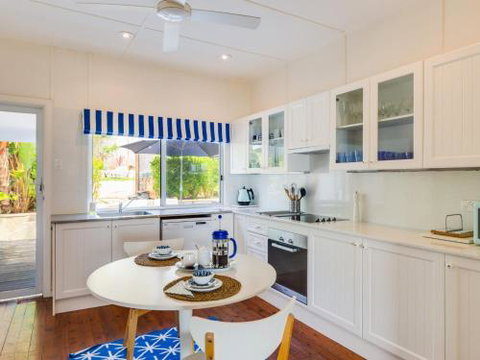 Nautilus At Hyams 4pm Check Out Sundays - Surfers Paradise Gold Coast 2