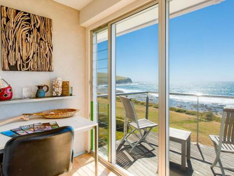 PENZANCE Gerroa Beachfront To Shelley Beach & 4pm Check Out Sundays - Surfers Paradise Gold Coast 0