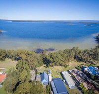 SORRENTO LAKESIDE Sanctuary Point 4pm check out Sundays - Surfers Paradise Gold Coast