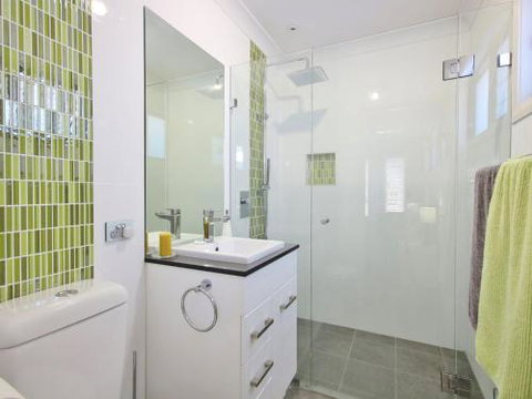 Stonefish Ground Floor 4pm Check Out Sundays - Surfers Paradise Gold Coast 5