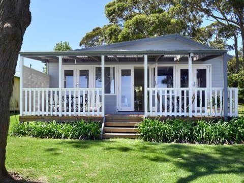The Waterfront House 4pm Check Out Sundays - Surfers Paradise Gold Coast 0
