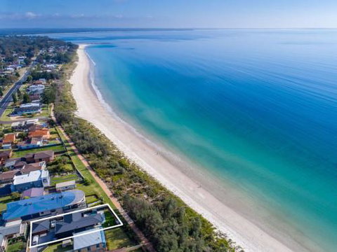 Vukeville Beachfront Luxury With Pool 4pm Check Out Sundays - Surfers Paradise Gold Coast 2