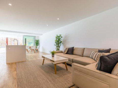 Vukeville Beachfront Luxury With Pool 4pm Check Out Sundays - Surfers Paradise Gold Coast 5