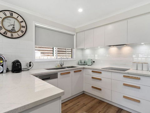 Rosebud Family Escape On Laurens - Surfers Paradise Gold Coast 3