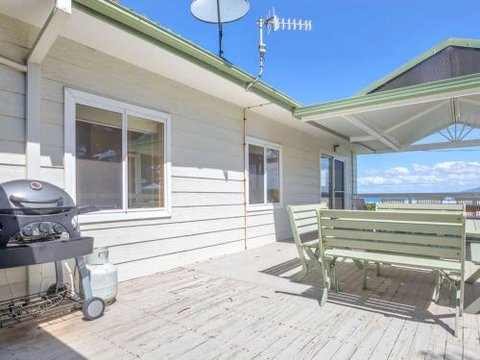 FRESHWATER Gerroa 4pm Check Out Sundays - Surfers Paradise Gold Coast 0