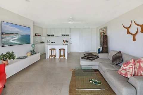 SPECTACULAR OCEAN FRONT Sounion6 - Surfers Paradise Gold Coast 1
