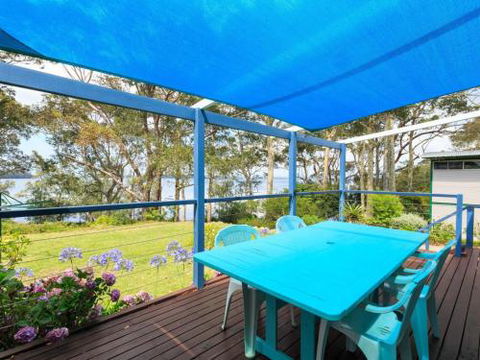 WIRANI On The WATER Sanctuary Point 4pm Check Out Sundays - Surfers Paradise Gold Coast 0