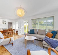 MOBYS at HYAMS Hyams Beach 4pm check out Sundays - Surfers Paradise Gold Coast