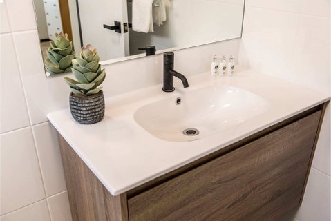 Contemporary 1BR Apartment - Near The City - Surfers Paradise Gold Coast 6