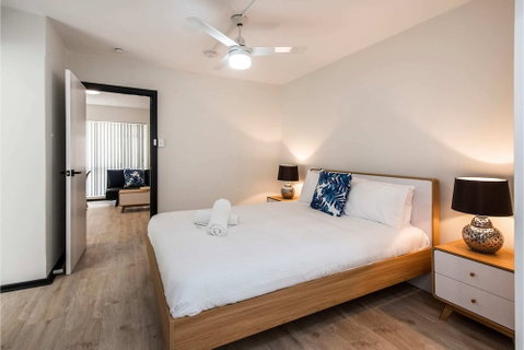 Modern 1 Bedroom Apartment Near The River And The City - Surfers Paradise Gold Coast 0