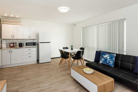 Modern 1 Bedroom Apartment Near The River And The City - Surfers Paradise Gold Coast 5