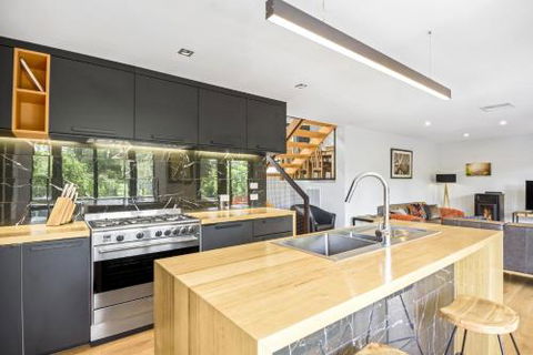 Villa Locarno - Surfers Paradise Gold Coast 2