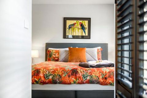 Villa Locarno - Surfers Paradise Gold Coast 6