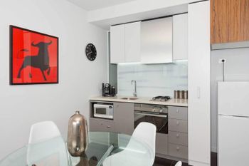 Location Views & Style - Surfers Paradise Gold Coast 2