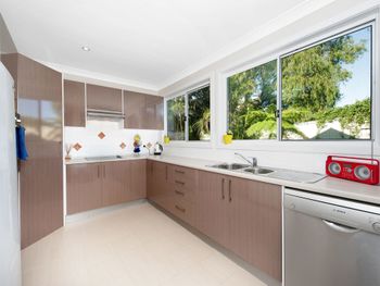 Nelson Street Pine Cottage 5A - Surfers Paradise Gold Coast 5