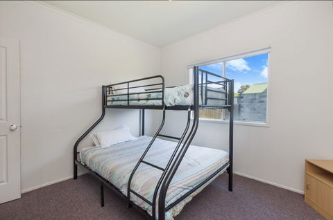 Julieanne - Surfers Paradise Gold Coast 2