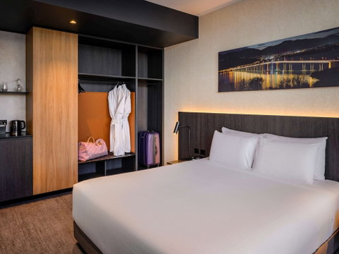 MÃ¶venpick Hotel Hobart - Surfers Paradise Gold Coast 4