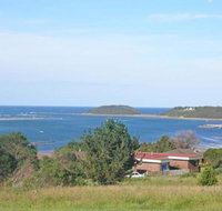 Water View House at Orient Point - Surfers Paradise Gold Coast