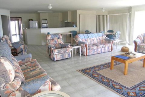 Water View House At Orient Point - Surfers Paradise Gold Coast 4