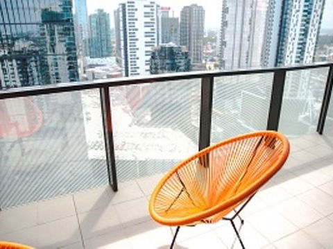 WaterFront Apartment - Surfers Paradise Gold Coast 6