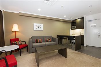 Holiday Inn Townsville - Surfers Paradise Gold Coast 1
