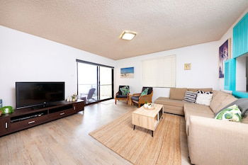 Hibiscus Court Unit 4 - Surfers Paradise Gold Coast 6