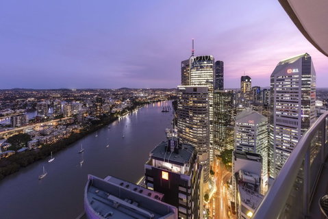 Oaks Aurora Tower - Surfers Paradise Gold Coast 2