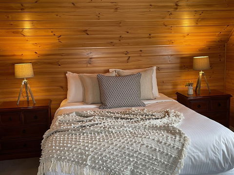 Dunes - Elegant Beach Villa With Huge Swim Spa - Surfers Paradise Gold Coast 1