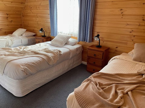 Dunes - Elegant Beach Villa With Huge Swim Spa - Surfers Paradise Gold Coast 5