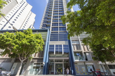 Apartments Melbourne Domain - New Quay Docklands - Surfers Paradise Gold Coast 1