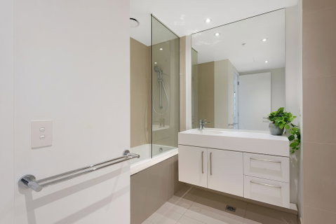 Sanctuary Apartments - Prima Pearl - Surfers Paradise Gold Coast 6