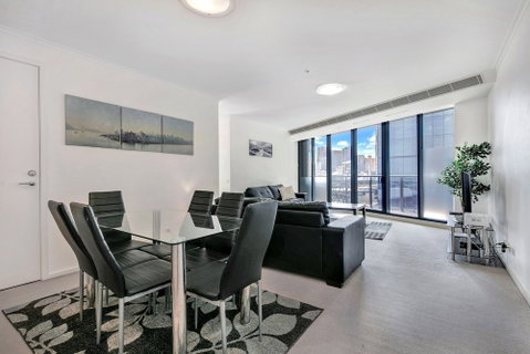 MJ Shortstay Whiteman St Apartments - Surfers Paradise Gold Coast 2