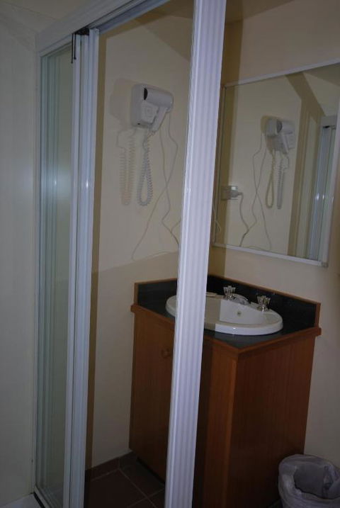 Alpine Heights 28 - Surfers Paradise Gold Coast 2